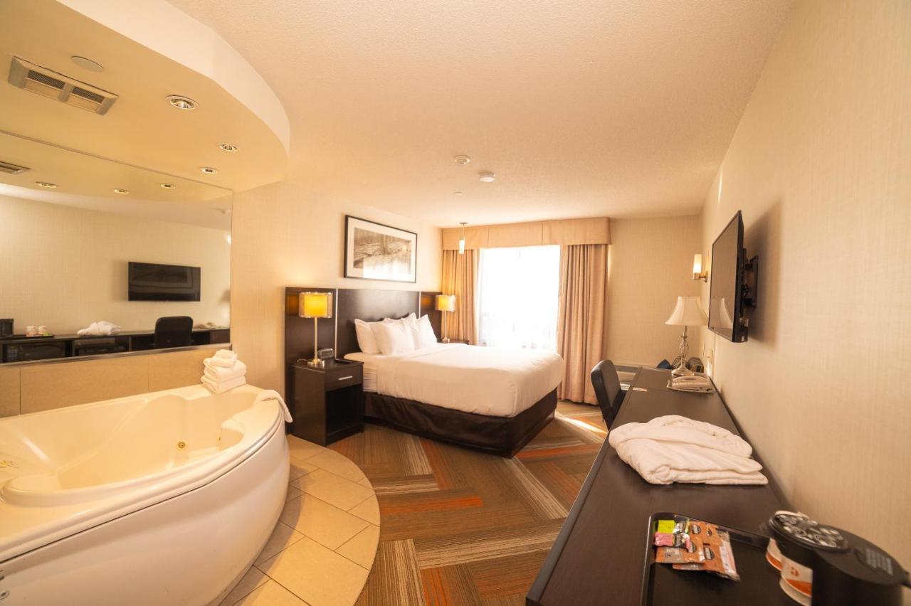 Quality Hotel Берлингтон Экстерьер фото